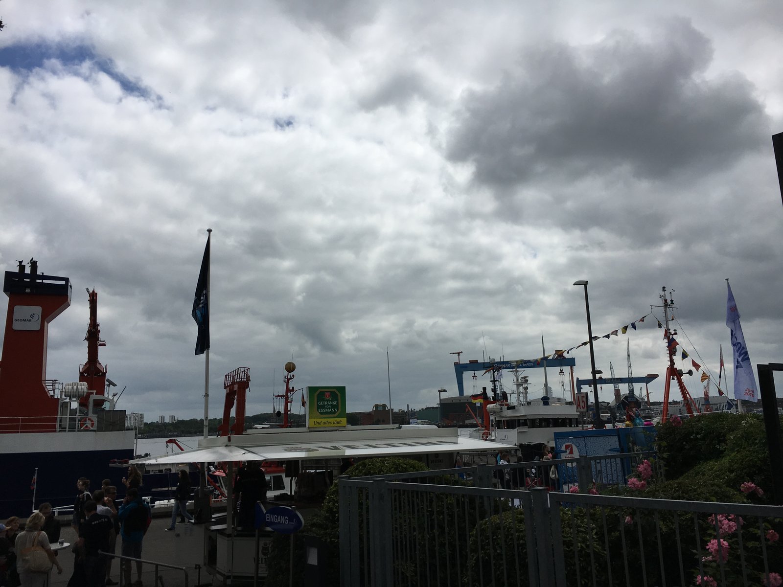 20160619_112431128_iOS
